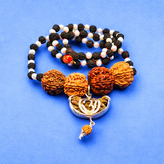 1 4 5 6 7 String With Pearl And Black punchmukhi Rudraksha