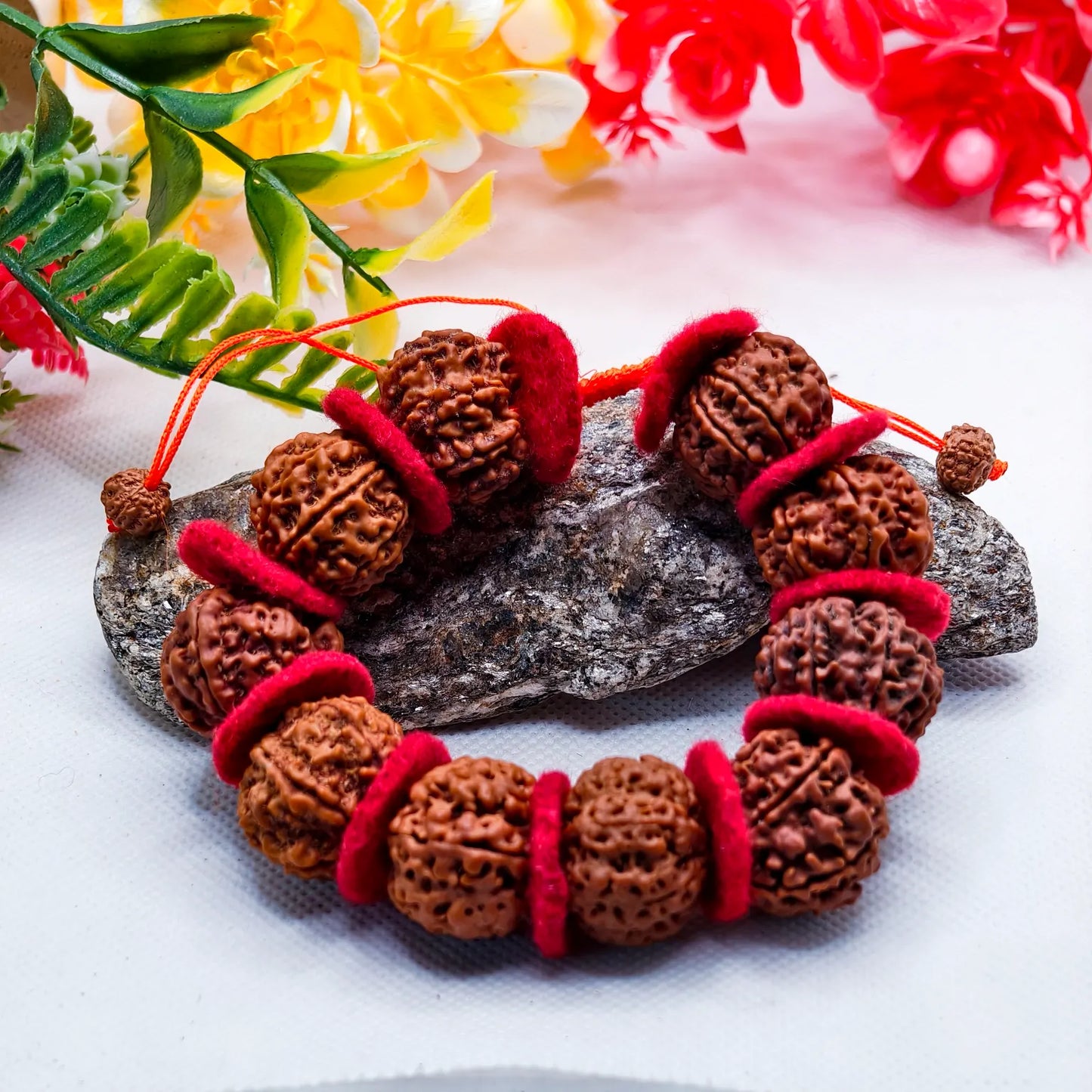 Nepali 8 Mukhi Rudraksha Bracelet With Red Velvet